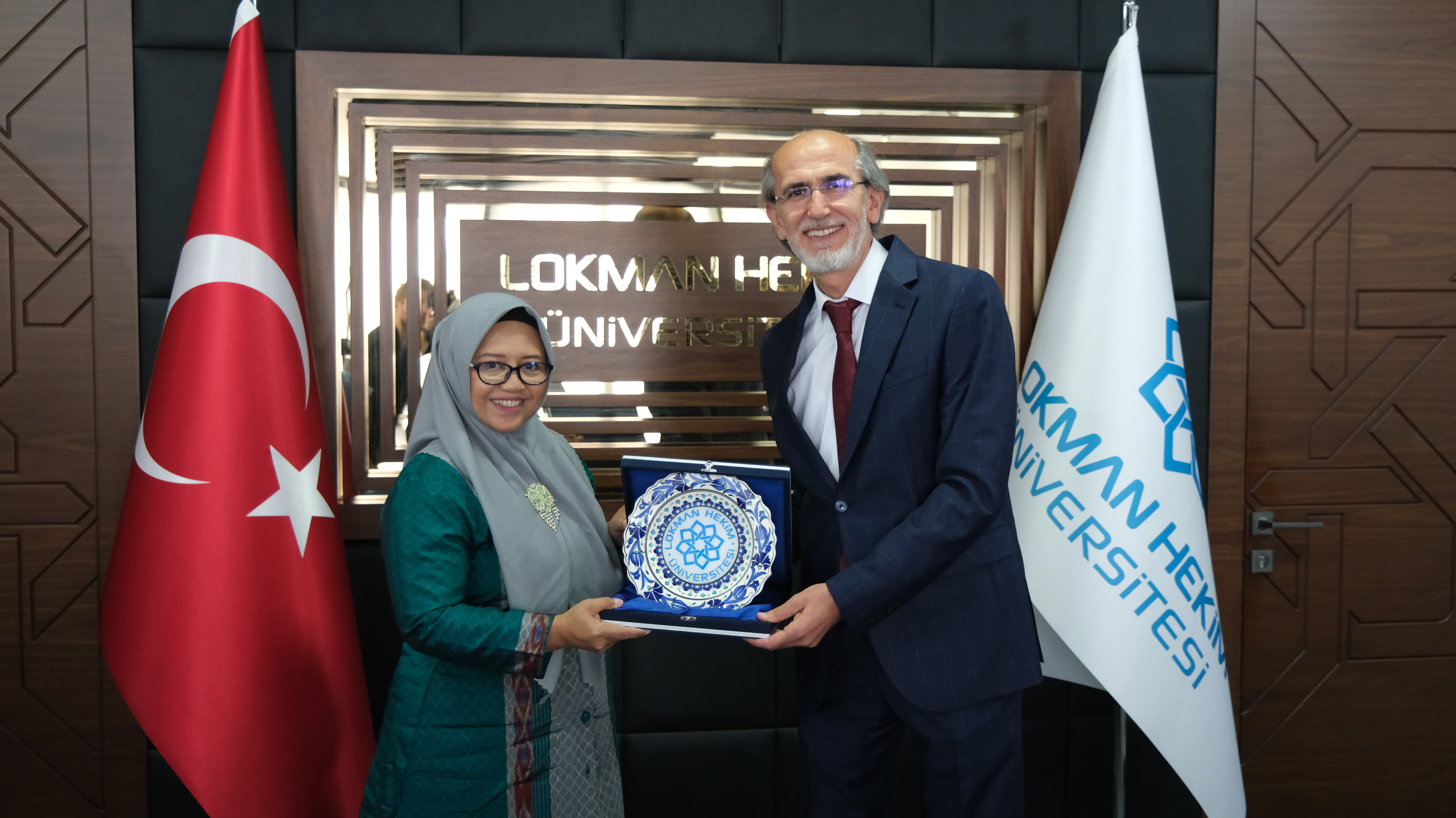Lokman Hekim Üniversitesi Endonezya Heyetini Ağırladı
