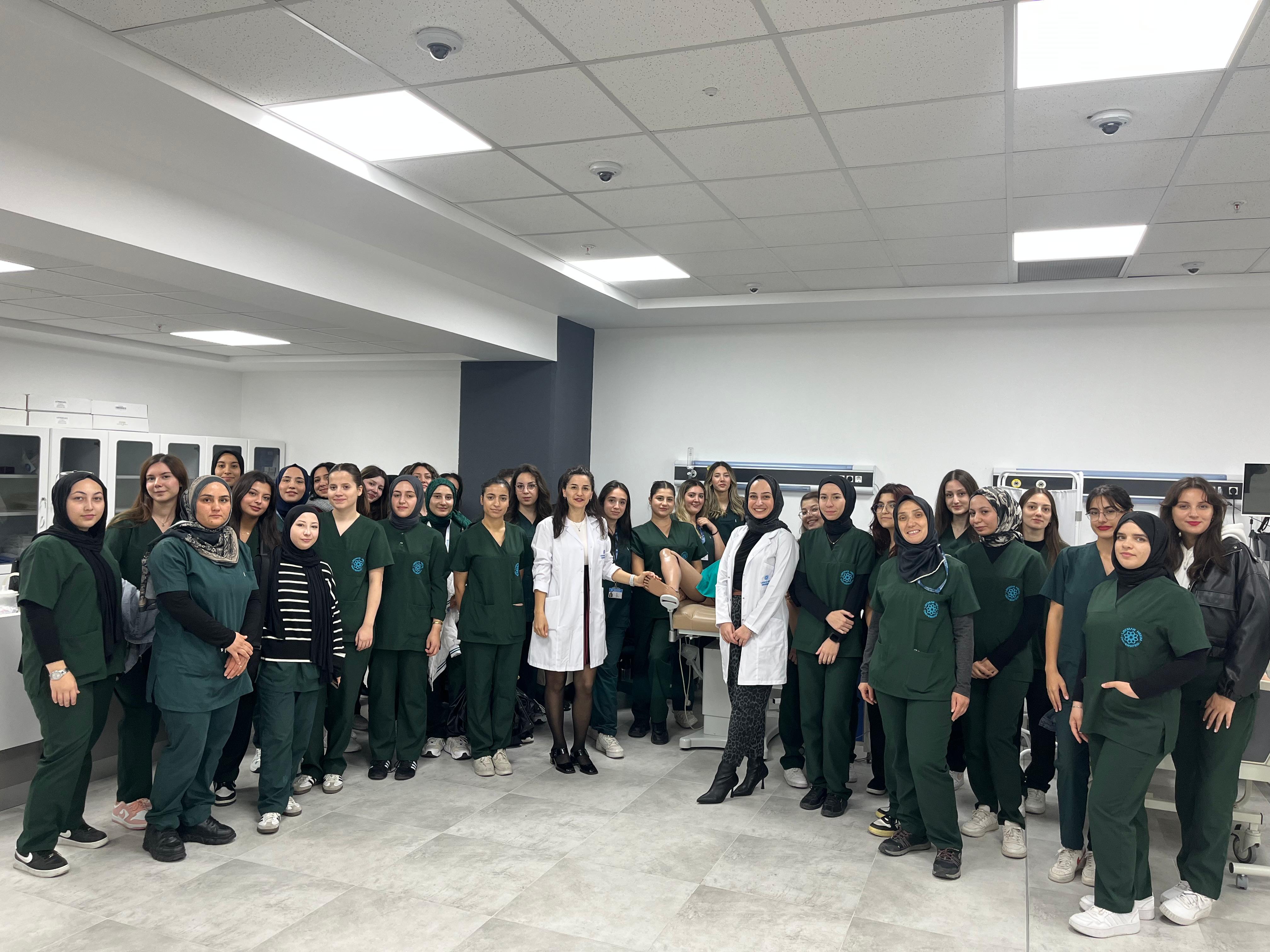 VİTAL Simülasyon Merkezi’nde Postpartum Kanama Simülasyonu Büyük İlgi Gördü