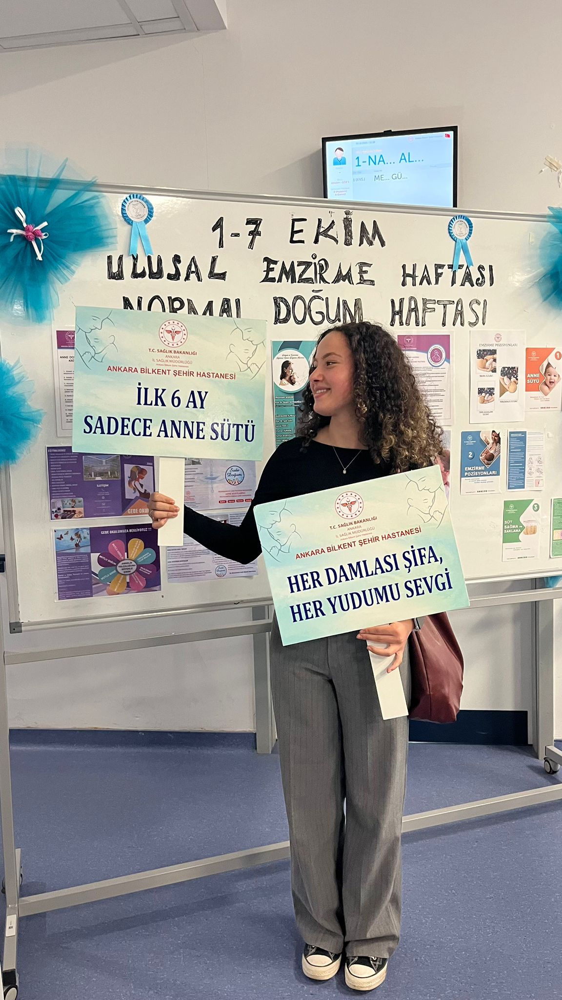 Ebelik Bölümü Öğrencileri “Anne Sütü ve Emzirme Danışmanlığı” Kurs Programına Katıldı