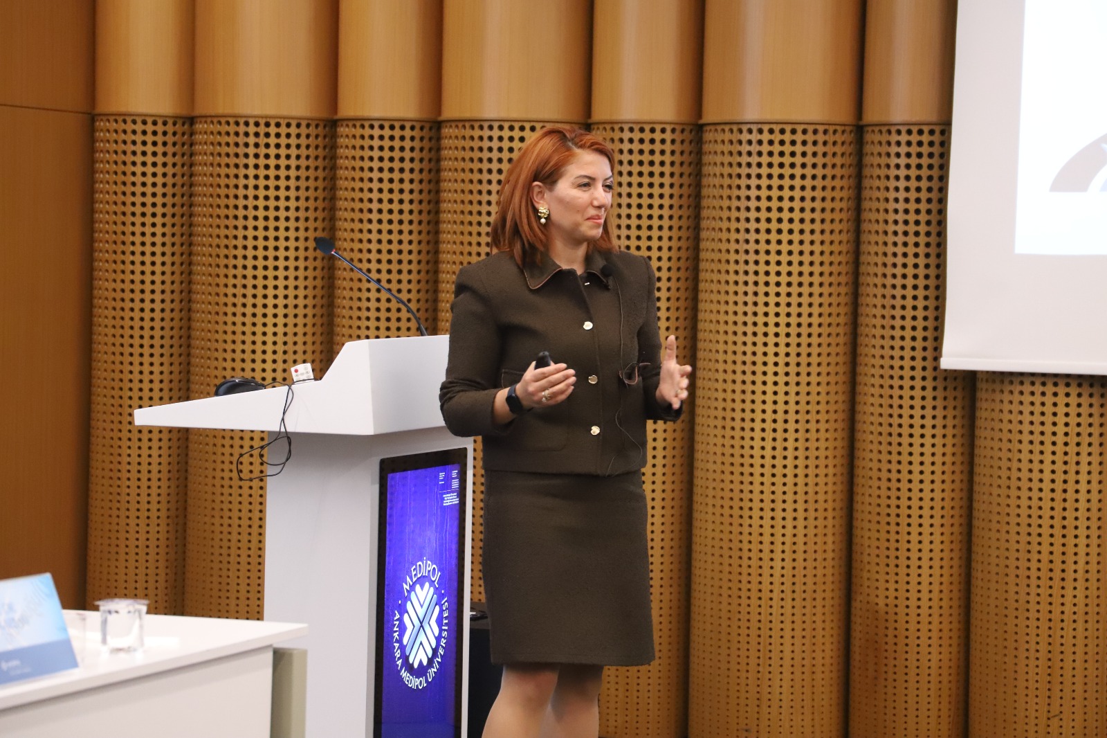 Ebelik Bölümünden “Emzirme İçin Hep Birlikte: Destek ve Dayanışma” Sempozyumuna Katkı