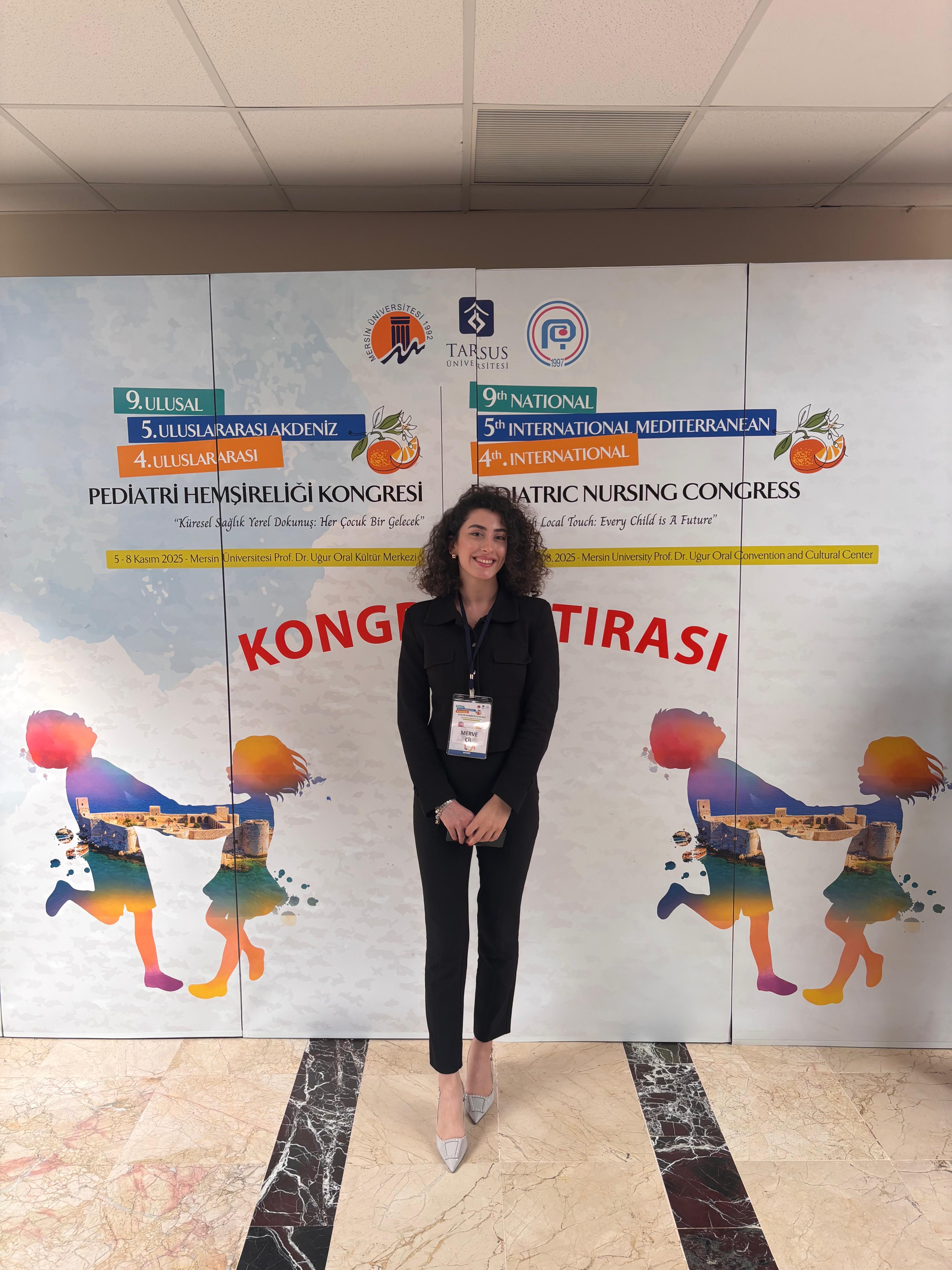 Hemşirelik Bölümü Akademisyenleri 9. Ulusal, 5. Uluslararası Akdeniz ve 4. Uluslararası Pediatri Hemşireliği Kongresi'nde Yer Aldı