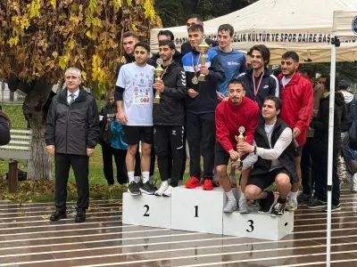 Erkek Koşu Takımından 32. Gazi Başöğretmen Koşusu’nda Üçüncülük
