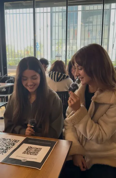 Rekreatif Etkinlikler Topluluğundan “Mikrofon 100 Kişide” Etkinliği