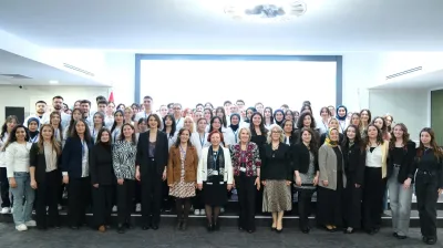 Mesleki Kimliğe İlk Adım: Hemşirelik Öğrencileri Forma Giyme Töreninde Buluştu