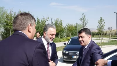 Ankara Valisi Vasip Şahin, Özgür Köy Tedavi Ve Rehabilitasyon Merkezi'ni Ziyaret Etti