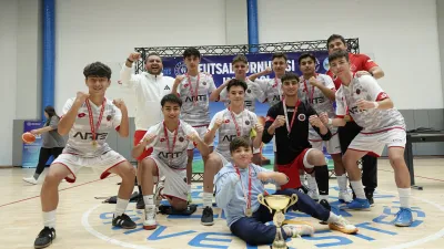 “Geleceğe Koşan Adımlar” Futsal Turnuvasında Final Heyecanı Yaşandı